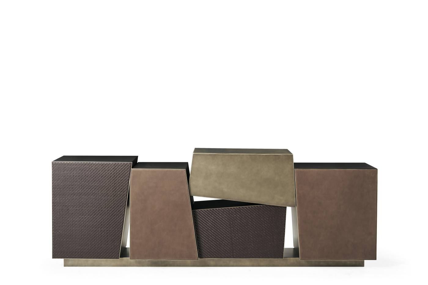 RCHI_MARTINICA-SIGNATURE_sideboard_C.MA2.113.ACX_2026_01.jpg