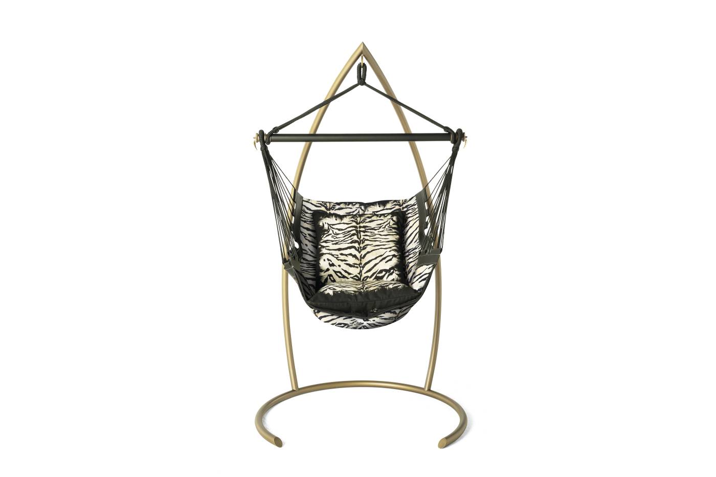 RCHI_WILD_suspended-seat_C.WIL.252.AG1_2026_01.jpg