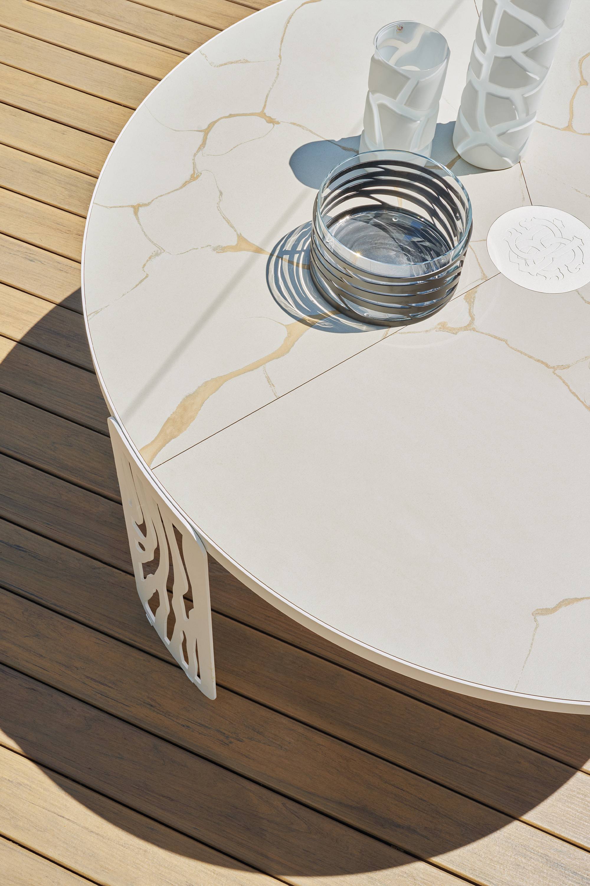 RCHI_2023_WHITE-&-WILD_catalogue_0016