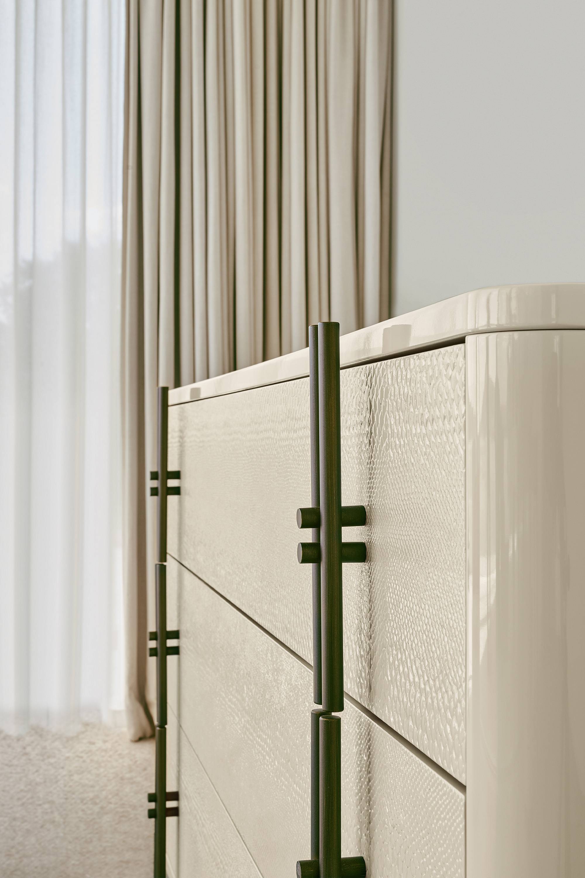 RCHI_2023_WHITE-&-WILD_catalogue_0038