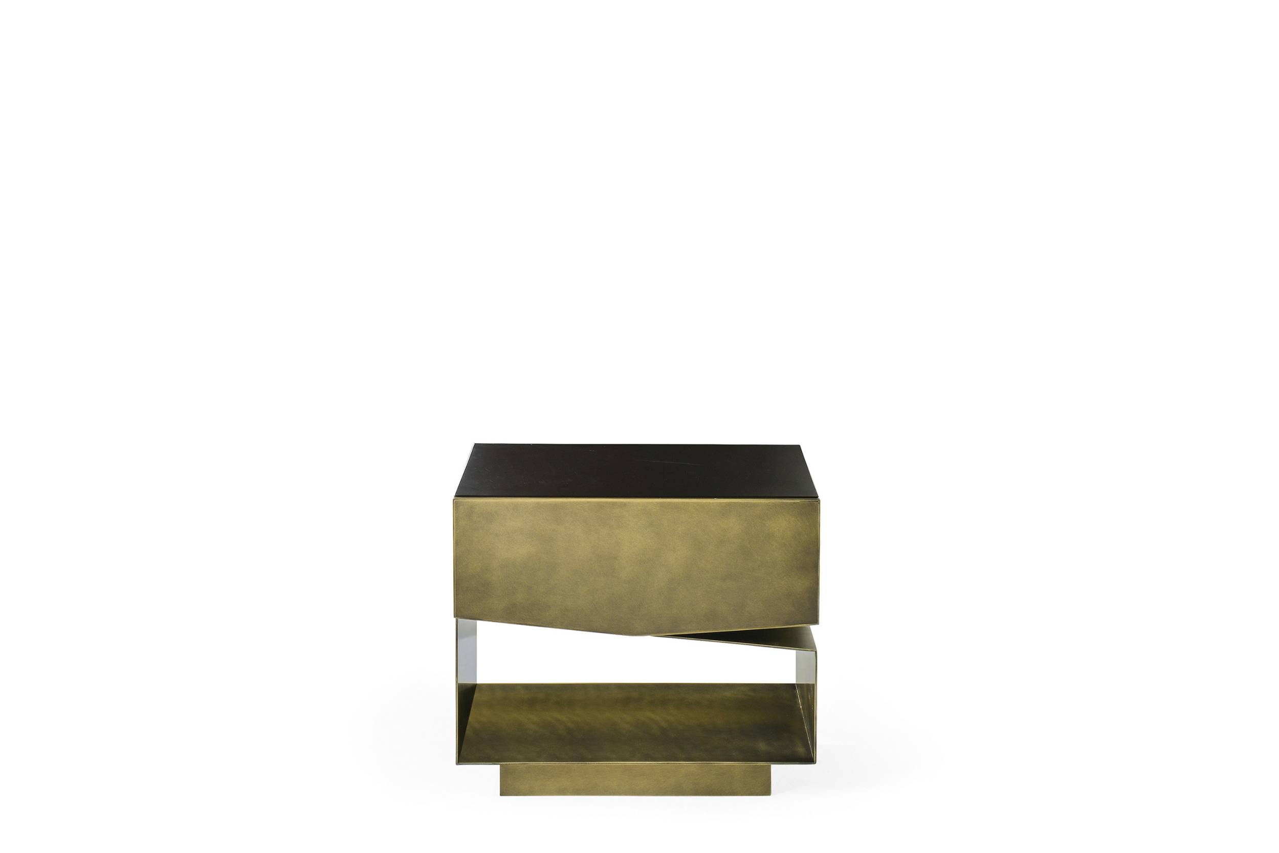 RCHI_MARTINICA-SIGNATURE_night-table_C.MA2.321.ASX_2026_01a.jpg