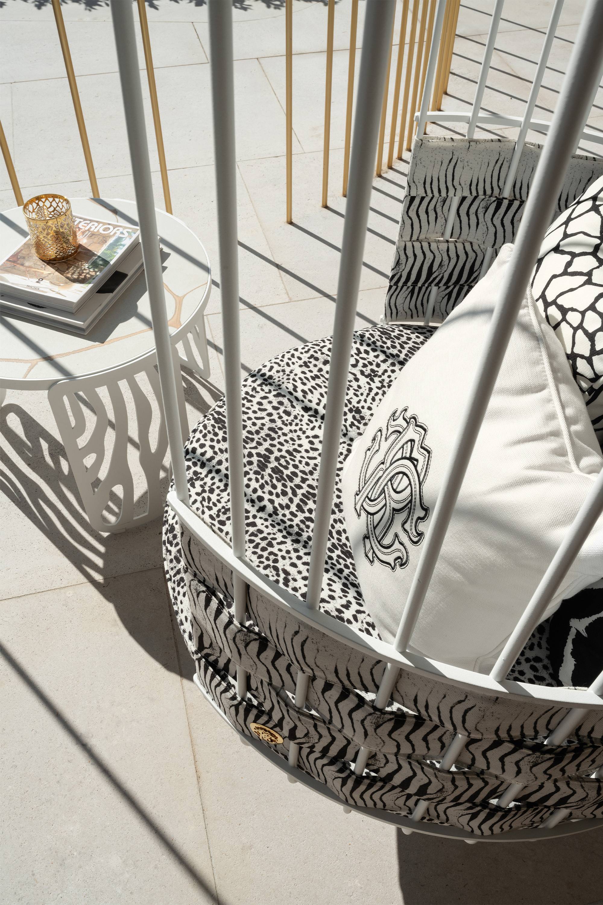 RCHI_2023_WHITE-&-WILD_catalogue_0002