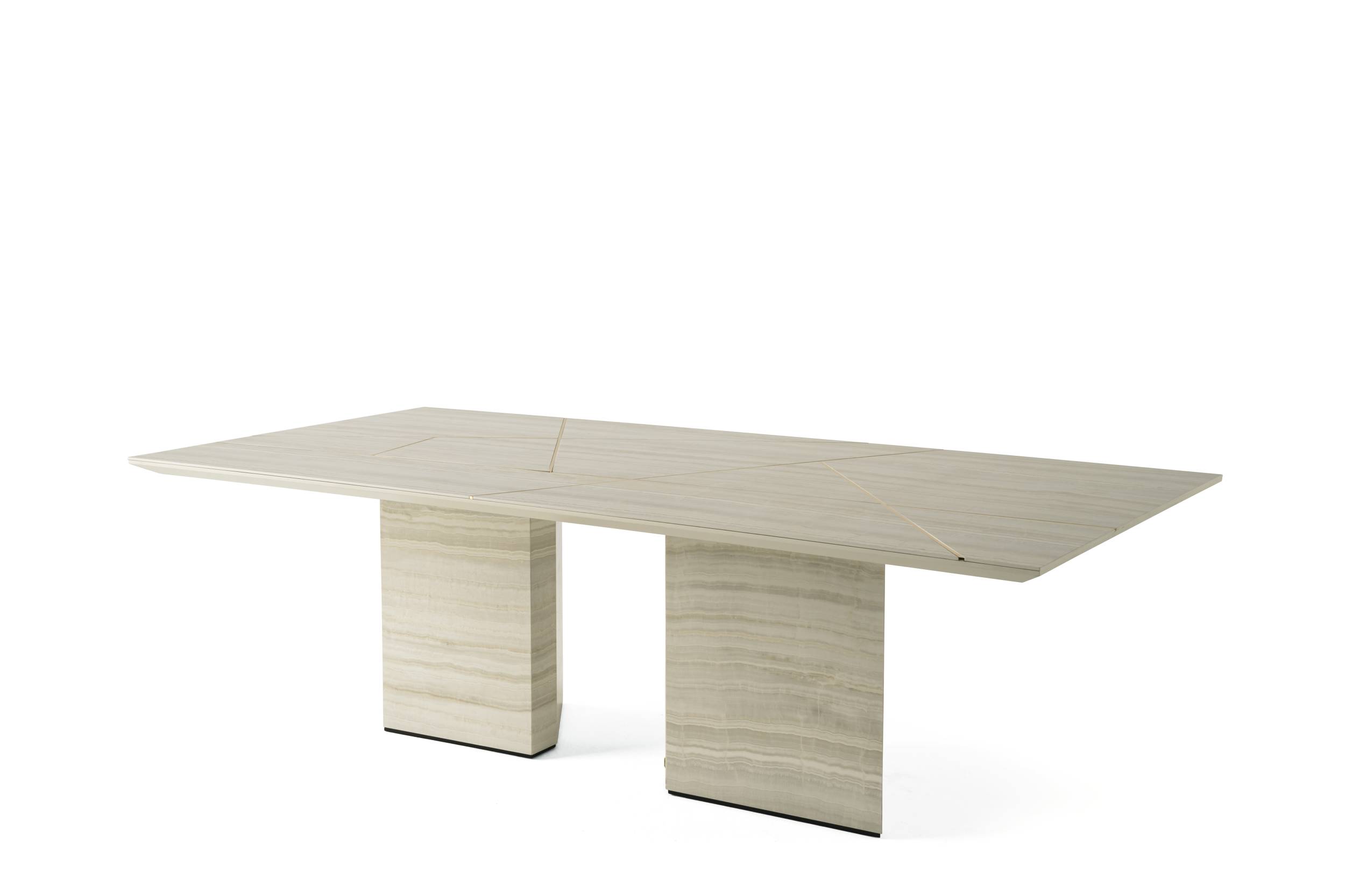 RCHI_COMORE_dining-table_CMR.122.C6X_2022_08.jpg