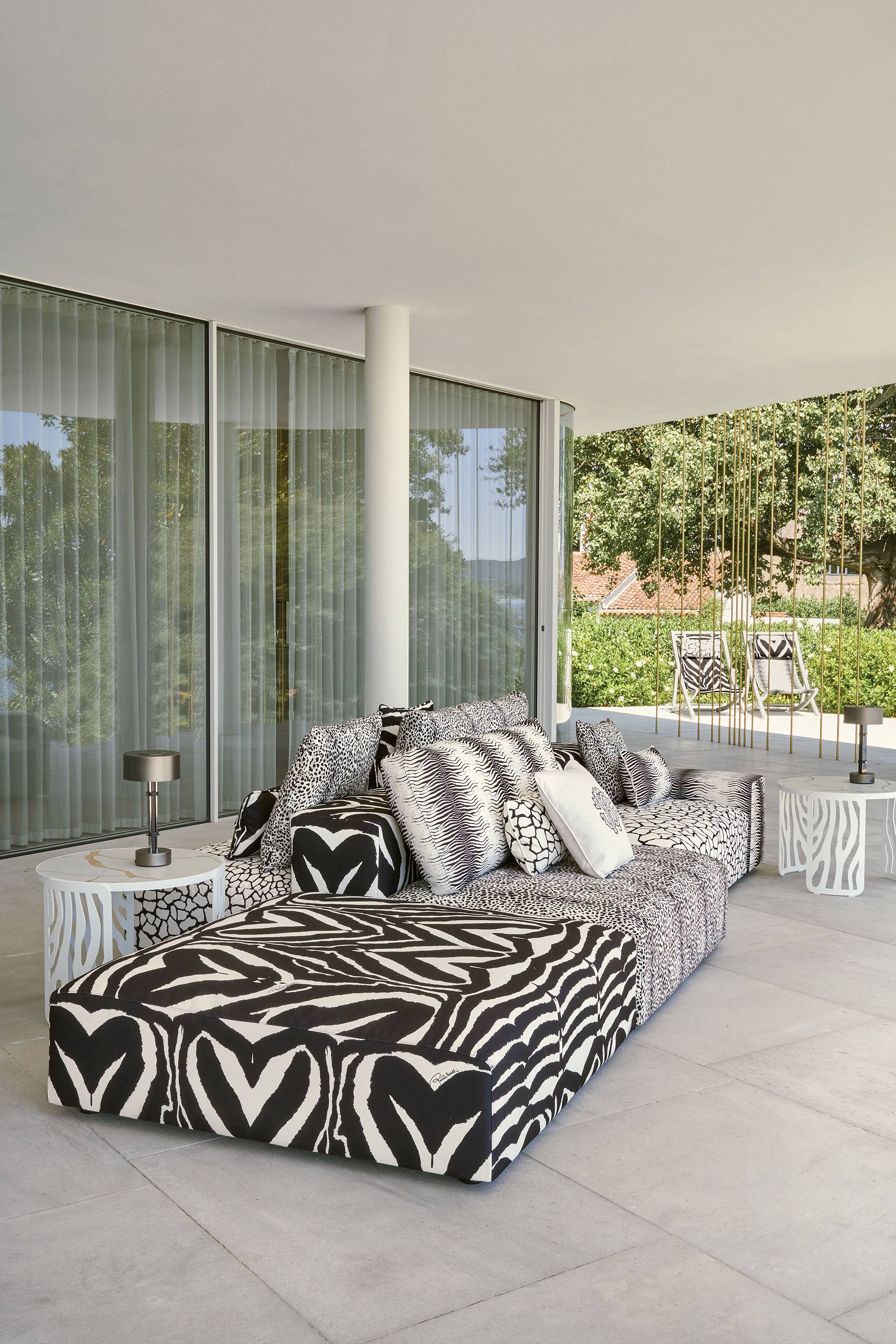 RCHI_2023_WHITE-&-WILD_catalogue_0017