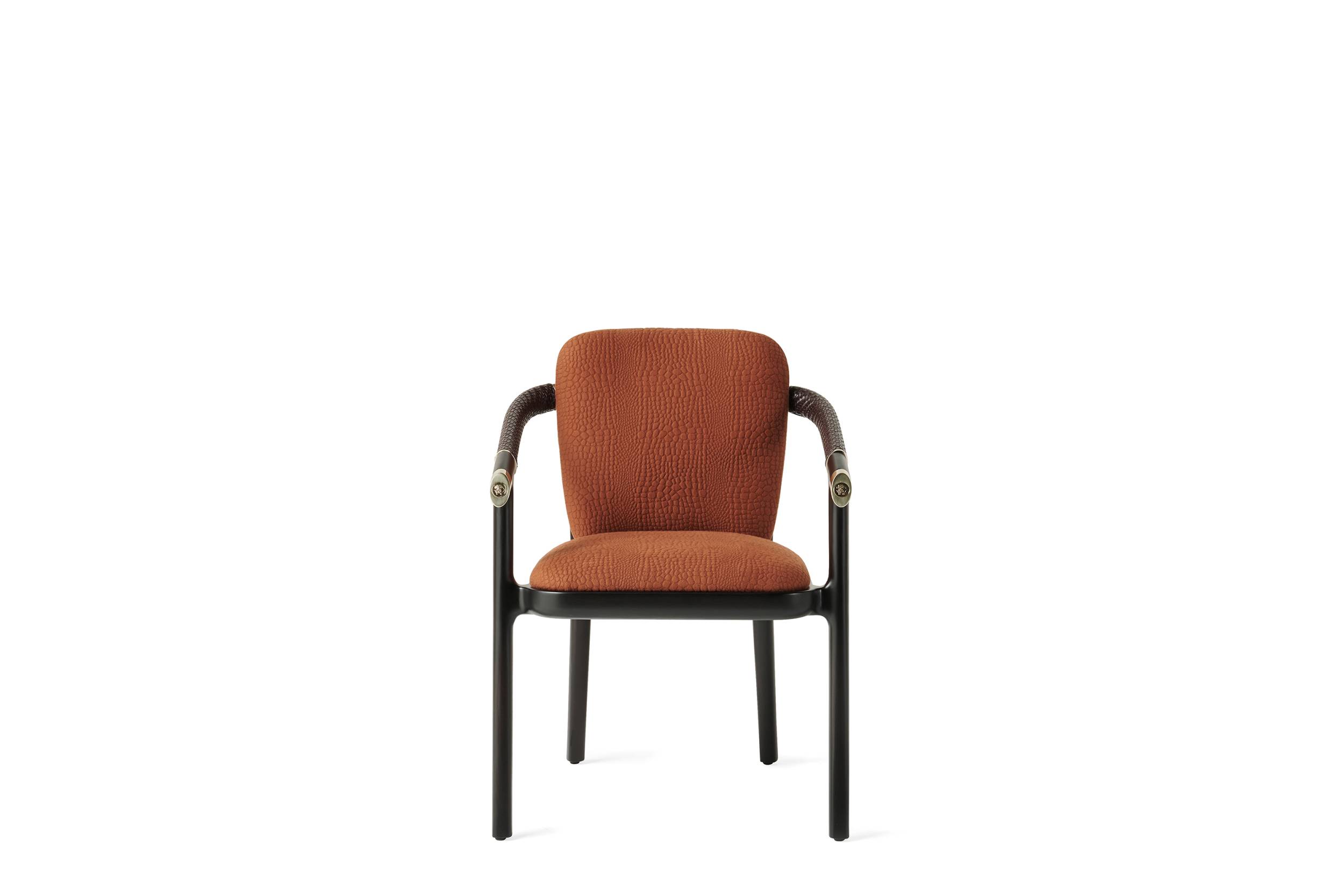 RCHI_EIVISSA_chair-with-armrests_C.EIV.132.AHX_2026_01a.jpg