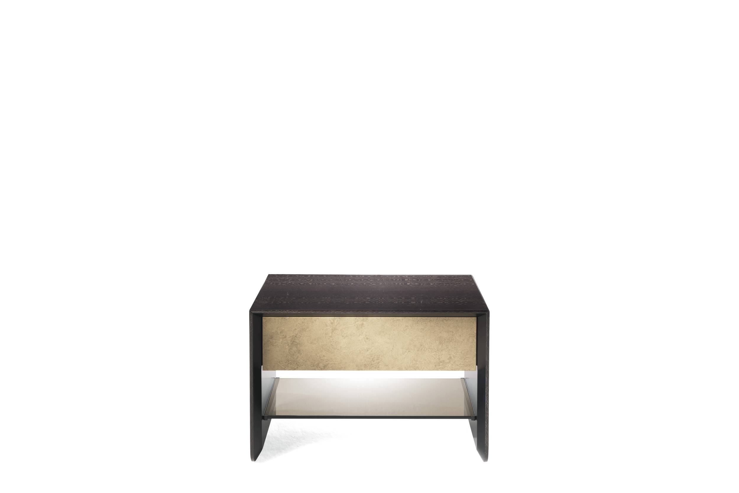 RCHI_MORNE_night-table_MOE.321.A82_2021_01.jpg