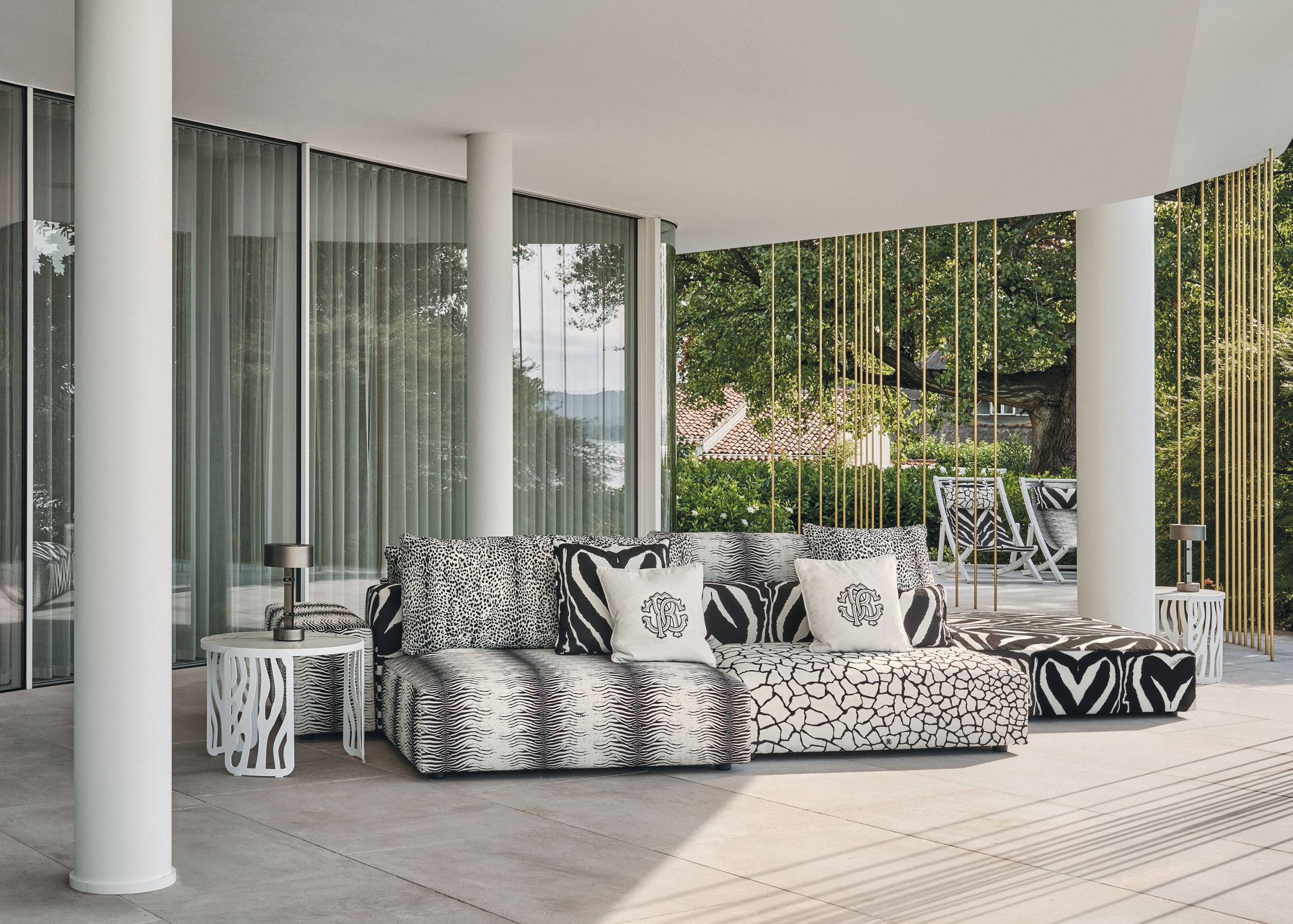 RCHI_2023_WHITE-&-WILD_catalogue_0023