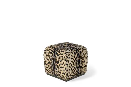 RCHI_HERA-SLEEK_pouf_C.HE2.222.AHX_2025_02.jpg